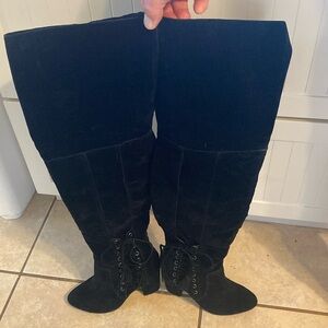 Women’s 4” Heeled Boots Faux Suede sz7